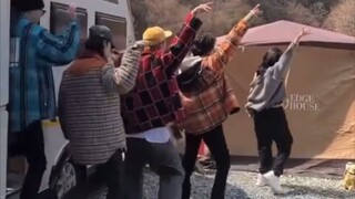 Orang-orang Kpop yang meninggalkan industri (ft. Tian Xiaojuan & Winner)