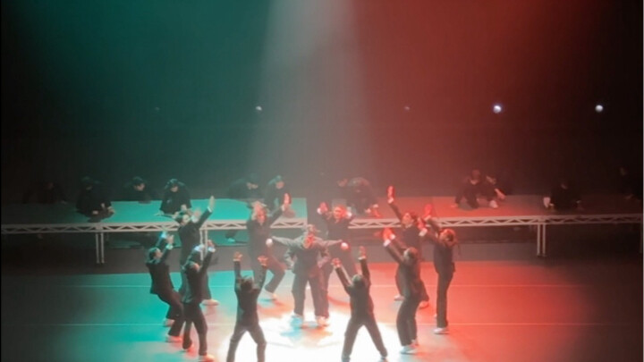 Who hasn't seen this angle? It's so neat.
