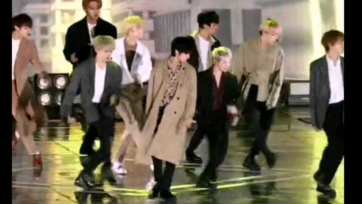 This guy’s got a knack for stealing hearts—Xu Minghao ❤️! That side flip? So swoon-worthy 😍 (I’ve te