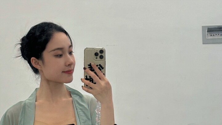 🩰A day in the life of a post-2000s dance teacher earning over 9,000 yuan a month and guiding art exa
