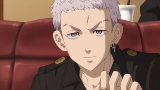 Even though he is clearly the one being protected, he claims to be the one protecting Yuzu! Bajie, y