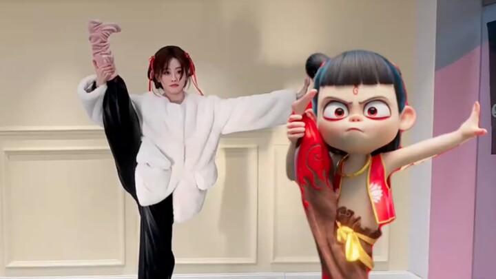 ครั้งแรกที่เห็นดาราสาวแต่งเป็นนาจา