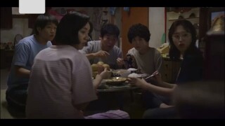 [Reply 1988] Hyeri trang điểm gặp "crush" khiến cả nhà sock