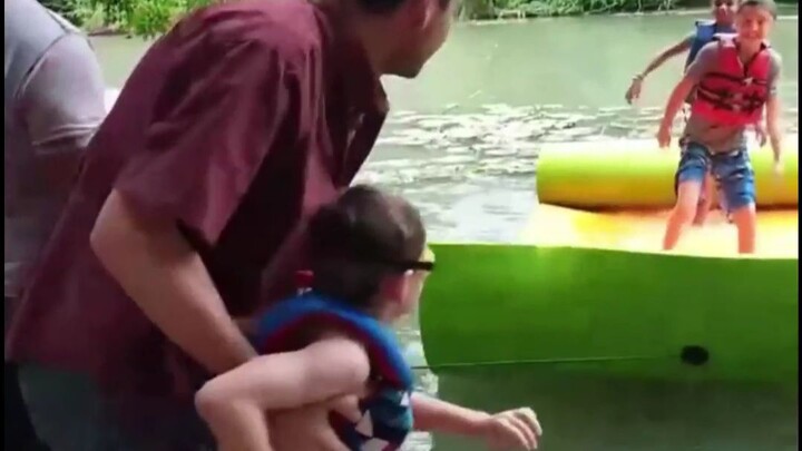คุณพ่อจัดเต็มจนพลาดอย่างหนัก 😂