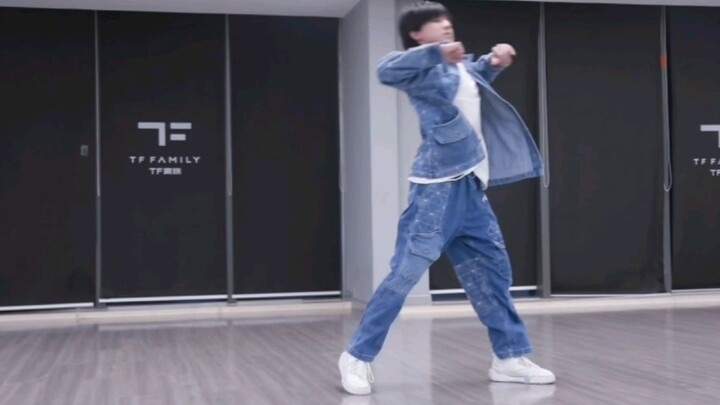 【تشانغ جي وتشانغ زه يو】أرجوكم، رقصة ثنائية مع مغنيين رئيسيين ستكون رائعة حقًا