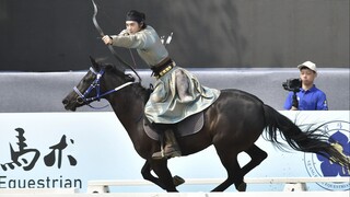 《封神第一部》姬发演员于适，训练马术射箭6月，空中射爆打火机，参加全国骑射冠军赛