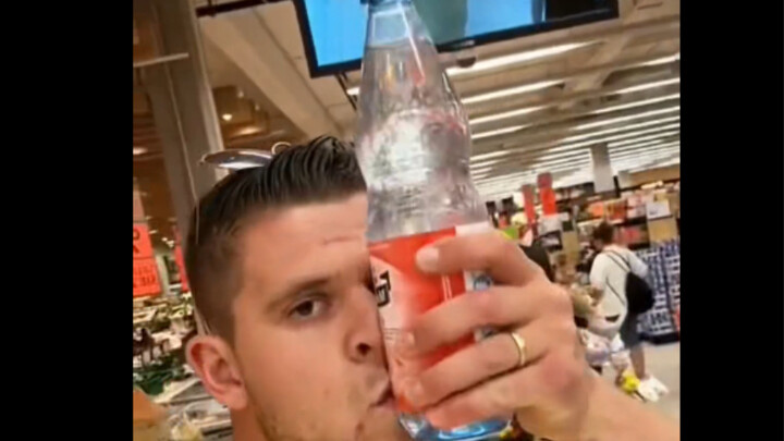 Big brother, help me have a drink.