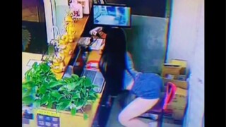 "Kau mendapatkannya dengan kekuatanmu."