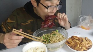 普通人能用“徐大sao”的方式来吃一顿饭嘛？我也能当计蒜器？