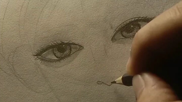 drawing a Korean girl with short hair