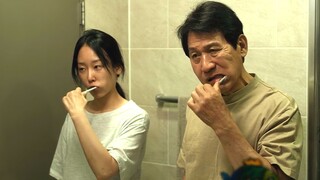 30-year-old beautiful lawyer suffers from Alzheimer's disease, and her elderly father does not give 