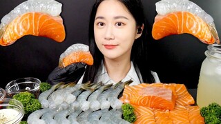 [ONHWA] Raw shrimp and salmon chewing sound! 🦐 Nice combination!