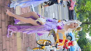 Công chúa Hanyue ngồi bên vệ đường nghỉ ngơi cosplay Triển lãm truyện tranh đom đóm Quảng Châu lần t