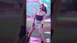 불같았던 여름 목나경 치어리더 Mok Nakyeong