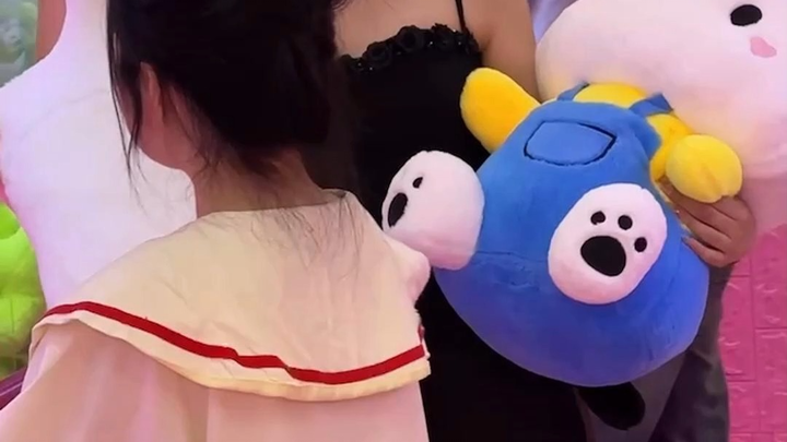 ใครจะไปรู้ว่ามันฝรั่งน้อยน่ารักตัวนี้กลับตัวใหญ่กว่าฉันซะอีก!