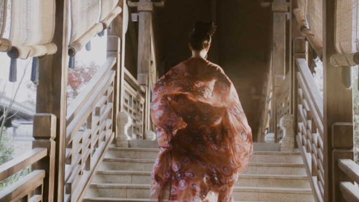 "If There's a Next Life, I Don't Want to See You Again" | Group Portrait of 25 Ancient Costume Women