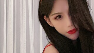 男人为涨粉丝竟然穿裙子