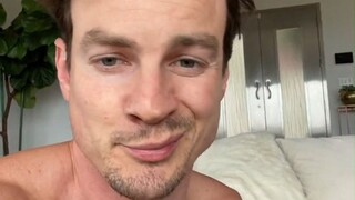 当你觉得自己很帅时 vs 别人眼里的你...替别人尴尬的毛病又犯了