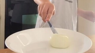لهذا السبب لا يجب عليك طهي البيض في الميكروويف.