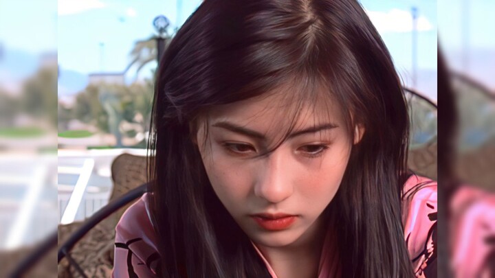 Ternyata Er Dongsheng tidak berbohong—dia memang begitu cantik, sampai wajah polosnya pun tak mampu 