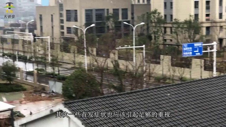 Wuhan on the first day of the Lunar New Year: aside from people heading to the supermarket to restoc