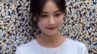 Biểu cảm vi mô của những người nổi tiếng dưới ống kính, Zhao Lusi nóng lòng muốn tan sở