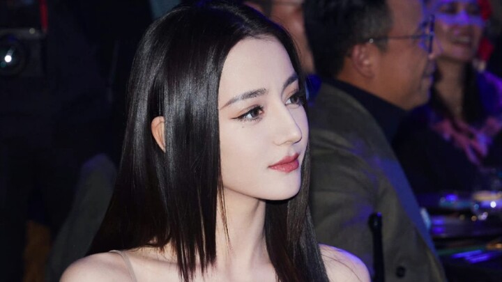【Địch Lệ Nhiệt Ba】Tổng hợp các cảnh trong sự kiện Panerai ngày 21/10, gương mặt được dựng hình đẹp đ
