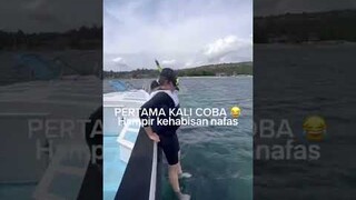 PERTAMA KALI COBAIN BERENANG DI LAUT! 😂🤿🔥