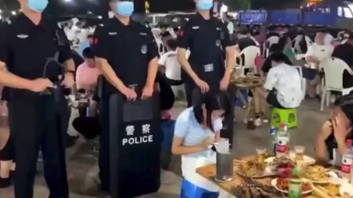 "Kios barbekyu: Rasa aman ini sungguh konyol!!!"