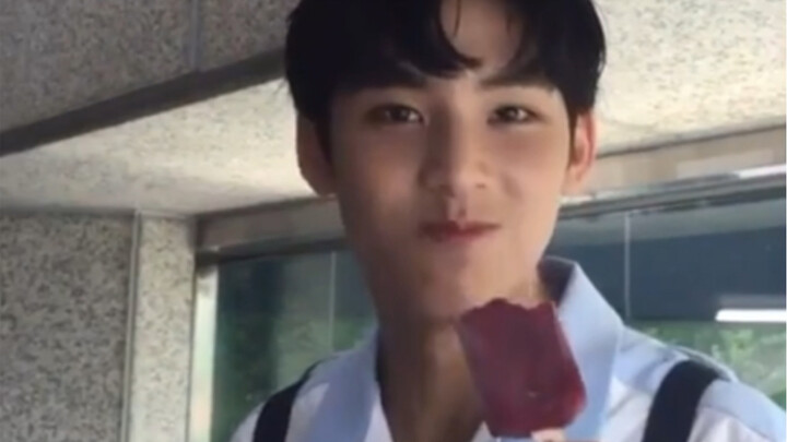 【คิมมินกยู】ซื้อไอติมแท่งหนึ่งแล้วพากุ๊ยน้อยกลับบ้านเลยนะ!