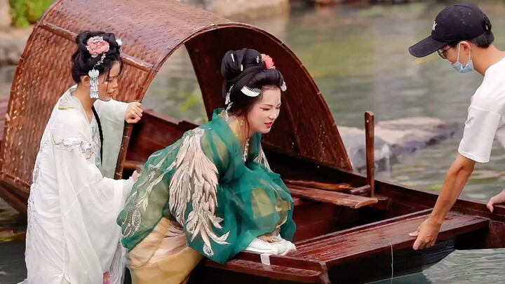 بمجرد أن قلت إن الربيع لم يتأخر بعد، كدت أغرق في جنوب الصين الحقيقي!