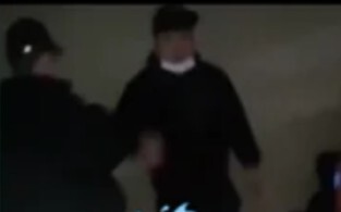 #Koreans vs. Chinese Students# Koreans Tear Up the National Flag—South Korea, Just Get Lost!