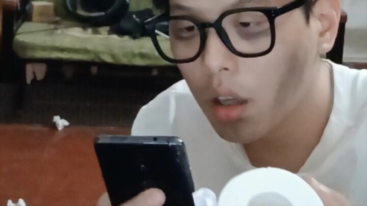 Dengan penjaga keamanan sepertiku, jam berapa kalian pulang?