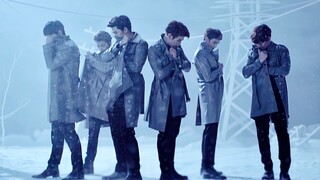2PM [HD] A Heart Fluttering Beneath the Windbreaker, All You See Are Legs—Dance Version of Winter Ga