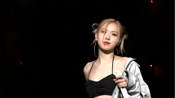 Góc nhìn độc nhất vô nhị khi Park Chaeyoung tháo áo khoác một cách mượt mà