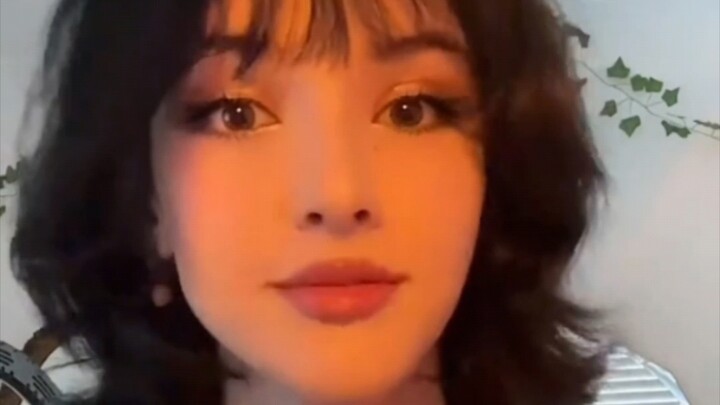 Cô gái mắc hội chứng Tourette đã nói tiếng Trung rồi!