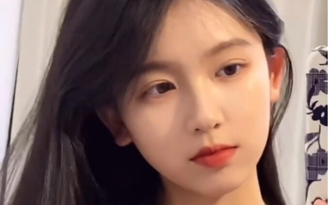 คนที่สะดุดตาตั้งแต่แรกเห็น จะยอมเป็นแค่เพื่อนได้อย่างไร