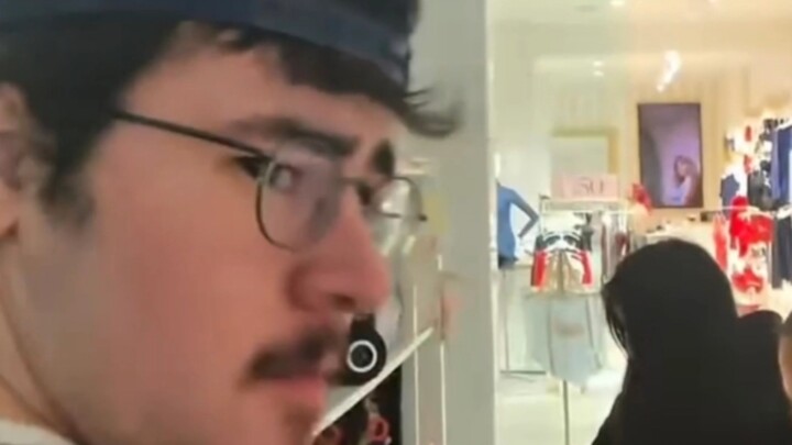 【Jianren TV】“Panting out strange sounds in a stranger’s ear”