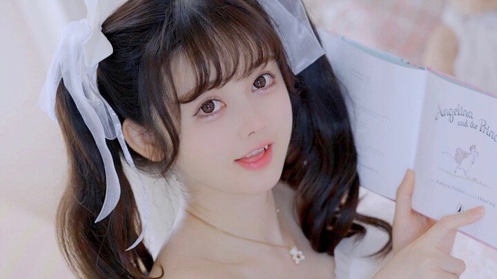 “Cô nàng ngọt ngào đáng yêu thế này, ai mà chẳng rung động chứ!”
