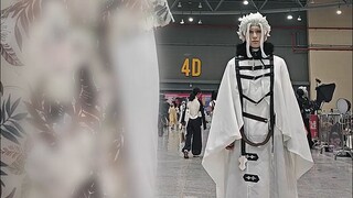 《 人神的末路 》