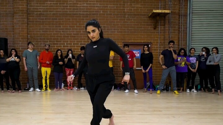 Bharatanatyam fusion street dance Ramta Jogi, 16 million views on YouTube