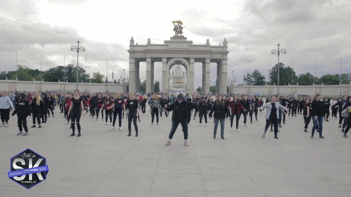 俄国 stay 的 Stray Kids 随机舞蹈快闪