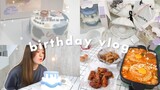 birthday vlog 🍰 korean food, gift unboxing, cute cakes + vaccination day 18岁生日