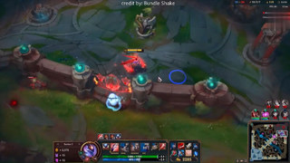 Swain bật R hút máu liên tục làm địch bắn hoài không chết #game