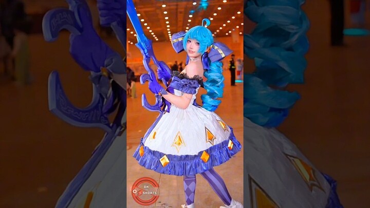 Gwen So Cute ❤️ League of Legends Cosplay #shorts