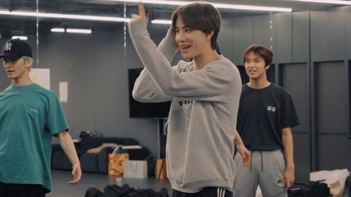 【新文化技术研究所】Let’s LINK up in Japan! | gimme gimme Dance Practice（中字）