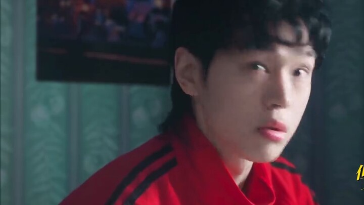 The transition is amazing! It's really too attentive and detailed. Is it my illusion? Why do I feel 