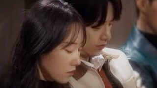 [Brother and sister in love | Cho-A x Jae-Hyung] Can you admit it? I was the light bulb on purpose..