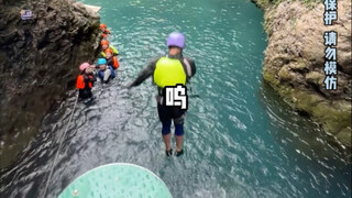 除了跳水就是去跳水的路上