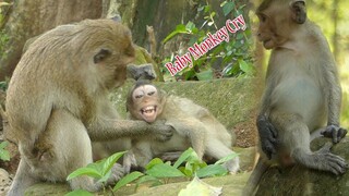 My Tear Drop Down When I Saw Mom Bits Baby Like This, Janet Just Watch Mom Hit Her Monkey Can't Help